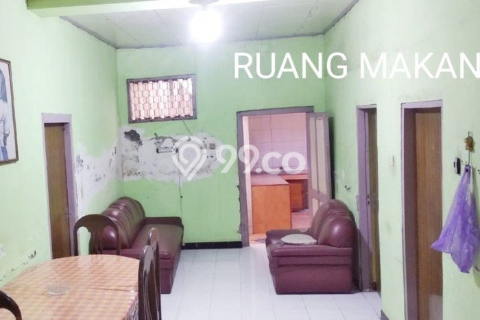 Jual Rumah Bagus Siap Huni LB 270m2 di Kunjang, Kediri Jual Rumah Bagus Siap Huni LB 270m2 di Kunjang, Kediri