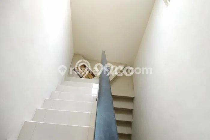 Rumah di , Malang, LT 104m2m² Bangunan 170m2m² Rumah di , Malang, LT 104m2m² Bangunan 170m2m²