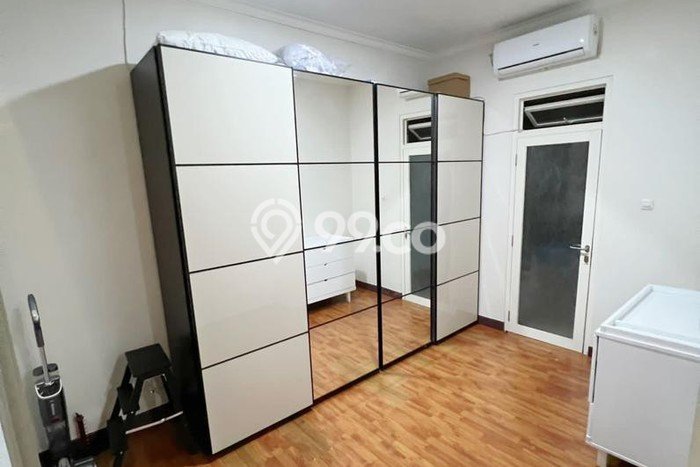 Rumah LT 156m2m² Harga Menarik di Mulyorejo, Surabaya Rumah LT 156m2m² Harga Menarik di Mulyorejo, Surabaya