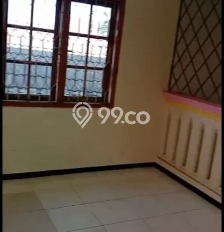 Disewakan Rumah Harga Terjangkau di Sulfat Malang dengan 4 Kamar Tidur Disewakan Rumah Harga Terjangkau di Sulfat Malang dengan 4 Kamar Tidur