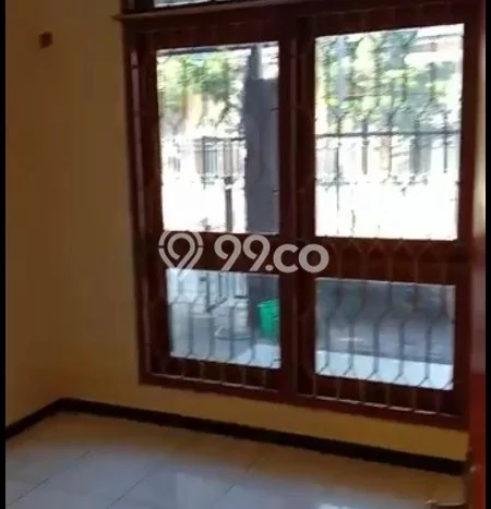 Disewakan Rumah Harga Terjangkau di Sulfat Malang dengan 4 Kamar Tidur Disewakan Rumah Harga Terjangkau di Sulfat Malang dengan 4 Kamar Tidur