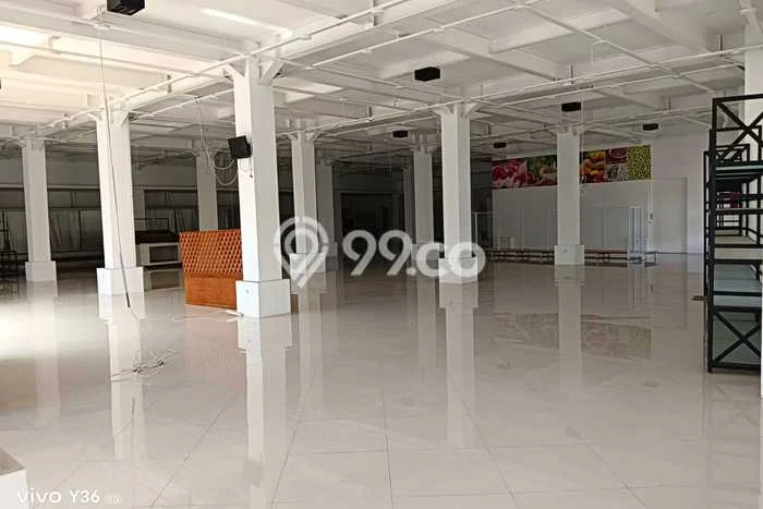 Disewakan Komersial di Klojen Malang LT 900m2, LB 700m2 Disewakan Komersial di Klojen Malang LT 900m2, LB 700m2