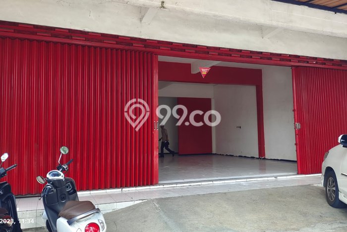 Ruko untuk disewa di Blimbing punya LT 170m2 & LB 240m2 harga sewa kompetitif Ruko untuk disewa di Blimbing punya LT 170m2 & LB 240m2 harga sewa kompetitif