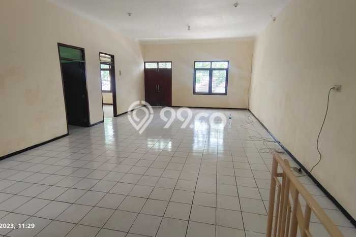 Ruko untuk disewa di Blimbing punya LT 170m2 & LB 240m2 harga sewa kompetitif Ruko untuk disewa di Blimbing punya LT 170m2 & LB 240m2 harga sewa kompetitif