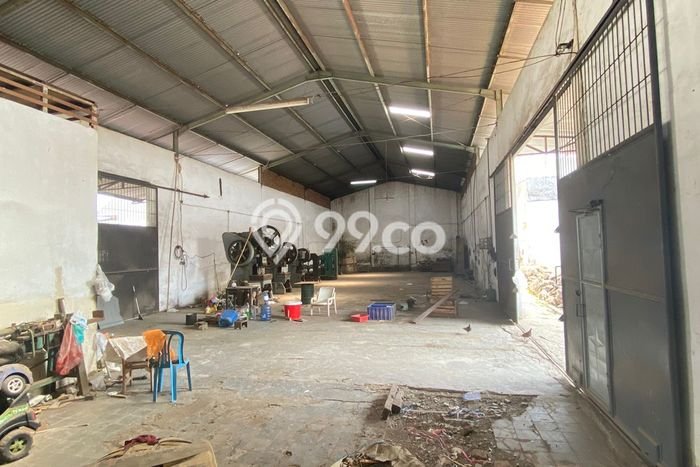 Unit Gudang Tersedia di Bandulan Spesifikasi LB 800m2 Unit Gudang Tersedia di Bandulan Spesifikasi LB 800m2
