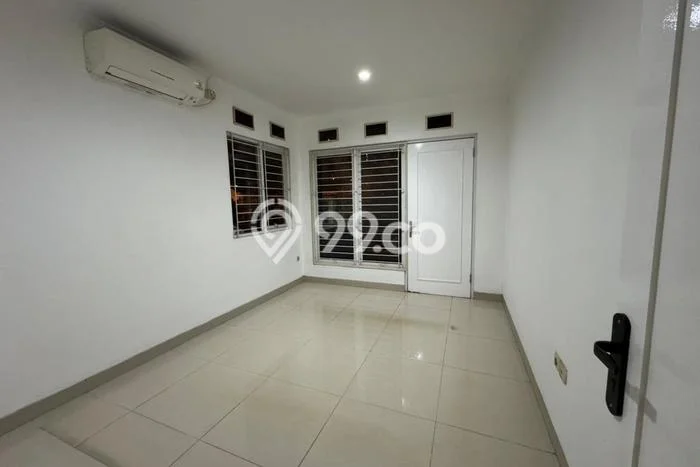 Rumah Strategis Minimalis Lb 120m2 di Curug, Tangerang Rumah Strategis Minimalis Lb 120m2 di Curug, Tangerang