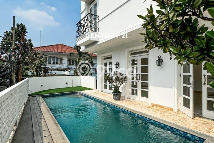 Jual Rumah Luas Elegan Dengan View Cantik di Ampera, Jakarta Selatan Jual Rumah Luas Elegan Dengan View Cantik di Ampera, Jakarta Selatan