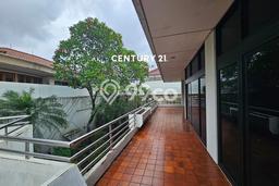 Ready to Use! Luxury House LT 900m2 Desain Modern di Pondok Indah Ready to Use! Luxury House LT 900m2 Desain Modern di Pondok Indah