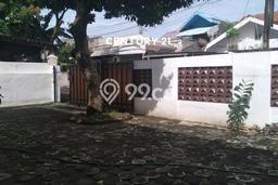 Rumah Luas Asri 3 KT Siap Pakai di Bintaro Jakarta Selatan Rumah Luas Asri 3 KT Siap Pakai di Bintaro Jakarta Selatan