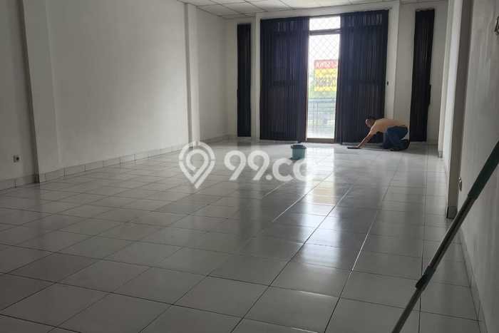 FOR RENT! Ruko di Mekar Wangi Cocok untuk Bisnis 230m2 FOR RENT! Ruko di Mekar Wangi Cocok untuk Bisnis 230m2