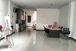 LOKASI PREMIUM! Ruko Kawasan Niaga Kawasan , Luas 150m2m², Siap Bisnis LOKASI PREMIUM! Ruko Kawasan Niaga Kawasan , Luas 150m2m², Siap Bisnis