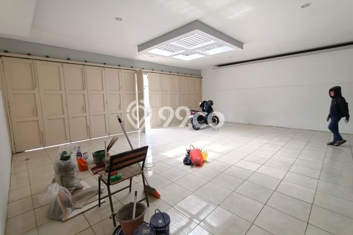 Disewakan Ruko di Kawasan Ramai Garuda Luas 275m2 Disewakan Ruko di Kawasan Ramai Garuda Luas 275m2
