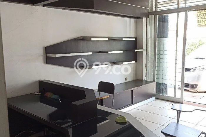 AREA KOMERSIAL! Ruko di Batununggal, Luas 96m2m², Jalan Utama AREA KOMERSIAL! Ruko di Batununggal, Luas 96m2m², Jalan Utama
