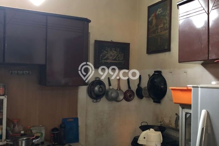 Rumah Nyaman di Pedurungan, Semarang, Luas 161m2m² Bangunan 100m2m² Rumah Nyaman di Pedurungan, Semarang, Luas 161m2m² Bangunan 100m2m²