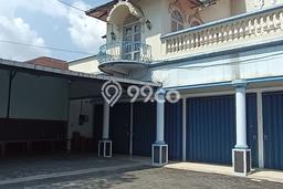 Ready to Use! Luxury House LT 1000m2 Desain Elegan di Dr Cipto Mangunkusomo Ready to Use! Luxury House LT 1000m2 Desain Elegan di Dr Cipto Mangunkusomo