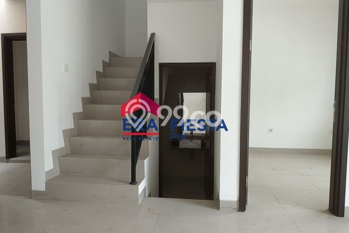 Jual Rumah Modern 3 KT di Pantai Indah Kapuk, Jakarta Utara Jual Rumah Modern 3 KT di Pantai Indah Kapuk, Jakarta Utara