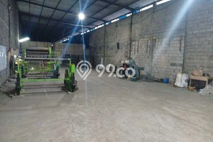 Unit Gudang Disewa Lokasi Wringinanom, Gresik Spesifikasi Luas Bangunan 1688m2 Unit Gudang Disewa Lokasi Wringinanom, Gresik Spesifikasi Luas Bangunan 1688m2