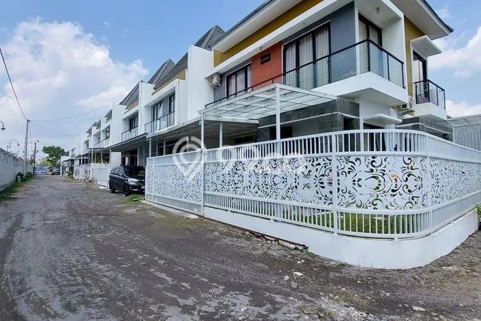 Rumah Modern Cantik 3 KT Siap Huni di Cangkringan Rumah Modern Cantik 3 KT Siap Huni di Cangkringan
