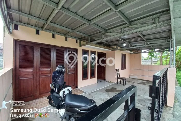 Lokasi strategis! Rumah siap huni disewakan di Banguntapan LB 80m2 Lokasi strategis! Rumah siap huni disewakan di Banguntapan LB 80m2