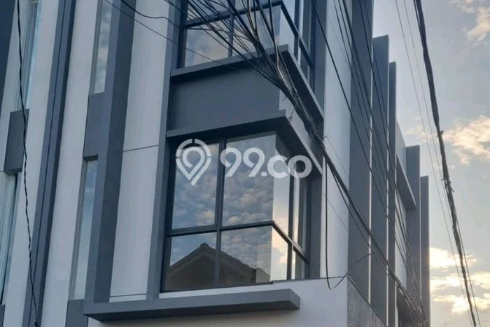 For Sale Rumah Ideal Siap Huni di Jakarta Barat Favorit For Sale Rumah Ideal Siap Huni di Jakarta Barat Favorit