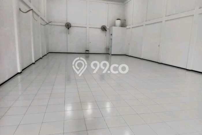 Disewakan Gudang di Kawasan Ramai Meruya Luas 250m2 Disewakan Gudang di Kawasan Ramai Meruya Luas 250m2