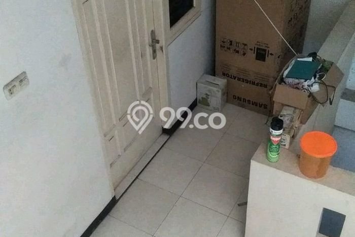 Jual Rumah Favorit Siap Huni LB 180m2 di Karang Tengah, Tangerang Jual Rumah Favorit Siap Huni LB 180m2 di Karang Tengah, Tangerang