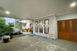 Rumah Elit Modern Tanpa Renovasi di Radio Dalam Jakarta Selatan Rumah Elit Modern Tanpa Renovasi di Radio Dalam Jakarta Selatan