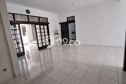 Ready to Use! Luxury House LT 240m2 Desain Elegan di Bintaro Ready to Use! Luxury House LT 240m2 Desain Elegan di Bintaro