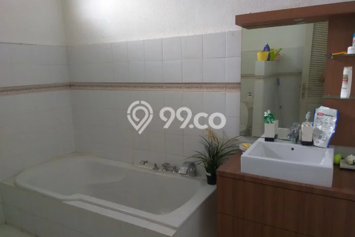 Rumah sewa siap pakai 3 Kamar Tidur di Pondok Labu, Jakarta Selatan Rumah sewa siap pakai 3 Kamar Tidur di Pondok Labu, Jakarta Selatan