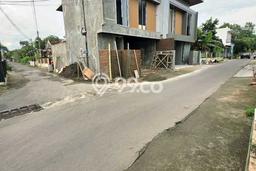 Rumah Luas Asri 3 KT Siap Pakai di Sleman Yogyakarta Rumah Luas Asri 3 KT Siap Pakai di Sleman Yogyakarta