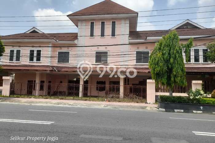 Hotel di Mantrijeron, Luas 640m2m², Lokasi Strategis, Jalan Utama Hotel di Mantrijeron, Luas 640m2m², Lokasi Strategis, Jalan Utama