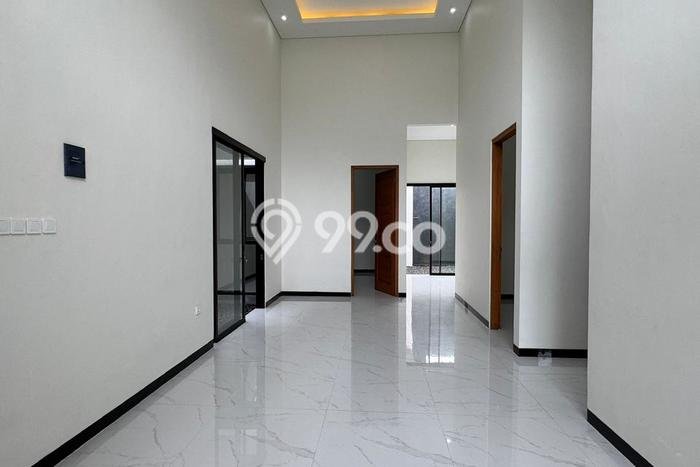 Rumah Strategis Modern Lb 100m2 di Ngaglik, Sleman Rumah Strategis Modern Lb 100m2 di Ngaglik, Sleman