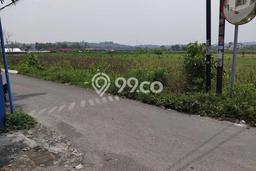 Lahan Strategis di Bantul Dijual dengan Luas 900m2 Lahan Strategis di Bantul Dijual dengan Luas 900m2