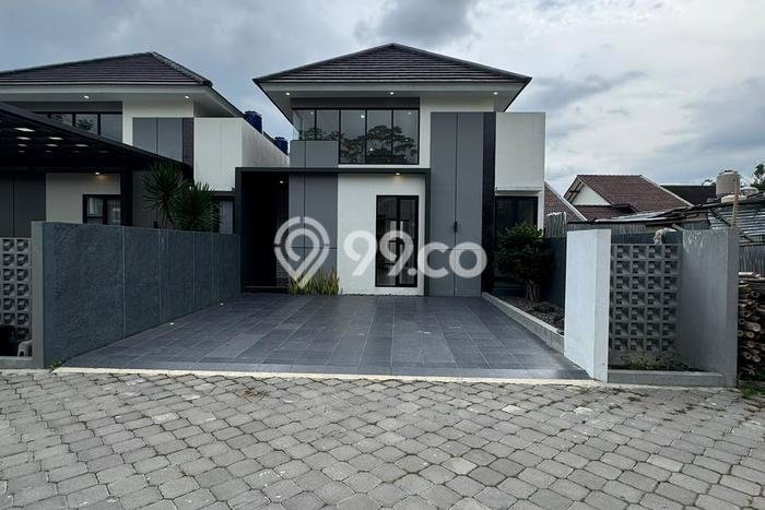 Rumah Strategis Modern Lb 100m2 di Ngaglik, Sleman Rumah Strategis Modern Lb 100m2 di Ngaglik, Sleman