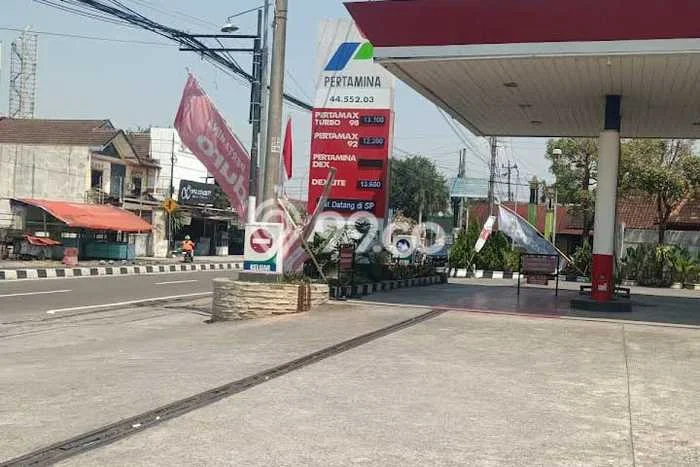 Dijual Komersial di Banguntapan Bantul LT 1950m2 / LB 700m2 Dijual Komersial di Banguntapan Bantul LT 1950m2 / LB 700m2