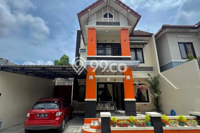 Rumah Strategis Modern Lb 120m2 di Wirobrajan, Yogyakarta Rumah Strategis Modern Lb 120m2 di Wirobrajan, Yogyakarta