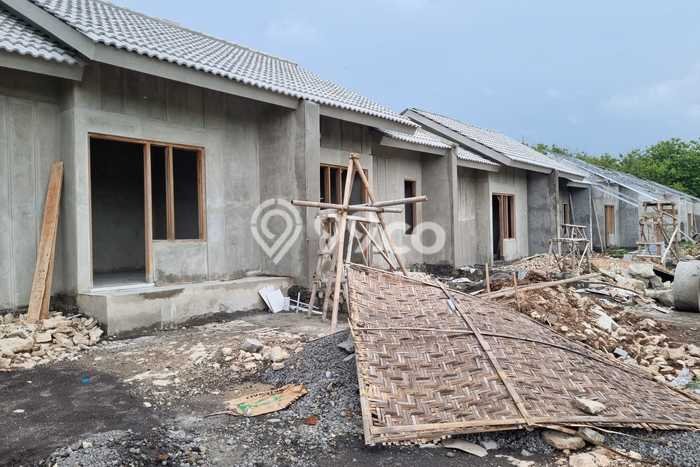 Hunian Strategis 2 KT LB 30m2 Kondisi Bagus di Bambanglipuro Hunian Strategis 2 KT LB 30m2 Kondisi Bagus di Bambanglipuro