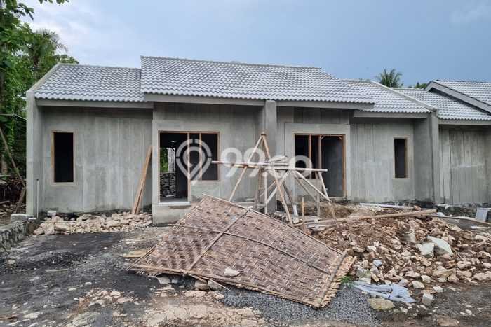 Hunian Strategis 2 KT LB 30m2 Kondisi Bagus di Bambanglipuro Hunian Strategis 2 KT LB 30m2 Kondisi Bagus di Bambanglipuro