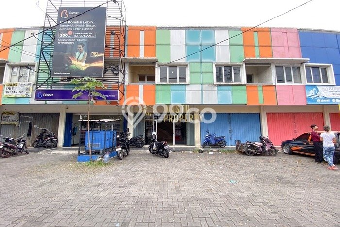Area Ramai! Ruko Dijual di Sewon untuk Bisnis Luas Bangunan 125m2 Area Ramai! Ruko Dijual di Sewon untuk Bisnis Luas Bangunan 125m2