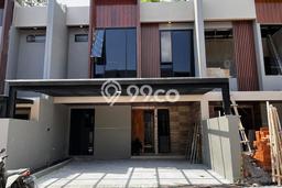 For Sale Rumah 3 Kamar Lokasi Strategis Bagus dan Strategis di Depok For Sale Rumah 3 Kamar Lokasi Strategis Bagus dan Strategis di Depok