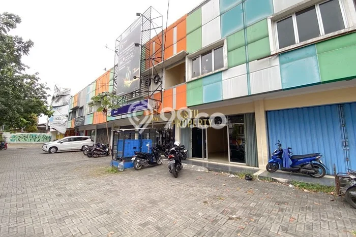 Area Ramai! Ruko Dijual di Sewon untuk Bisnis Luas Bangunan 125m2 Area Ramai! Ruko Dijual di Sewon untuk Bisnis Luas Bangunan 125m2