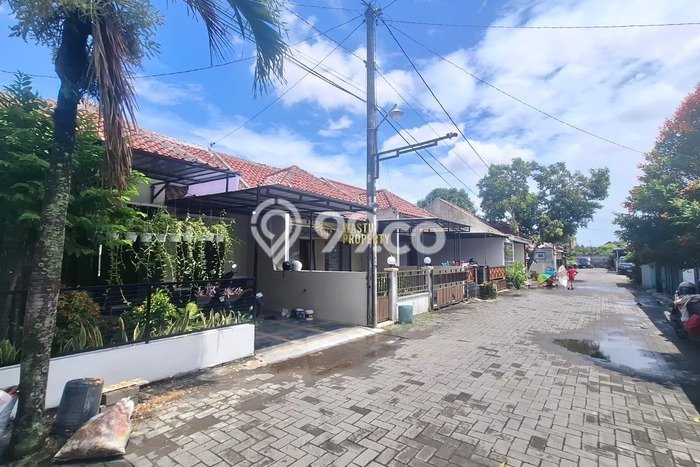 Rumah Modern Minimalis 2 KT Bisa Langsung Pindah di Sewon Rumah Modern Minimalis 2 KT Bisa Langsung Pindah di Sewon