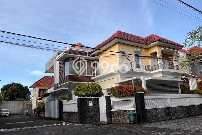 Rumah Modern Cantik 4 KT Siap Huni di Ngaglik Rumah Modern Cantik 4 KT Siap Huni di Ngaglik