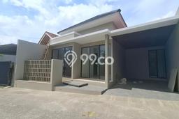 Rumah Modern Cantik 3 Kamar Siap Huni di Kalasan Rumah Modern Cantik 3 Kamar Siap Huni di Kalasan