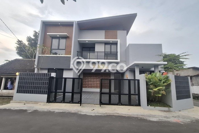 Rumah Strategis Minimalis Lb 135m2 di Mlati, Sleman Rumah Strategis Minimalis Lb 135m2 di Mlati, Sleman