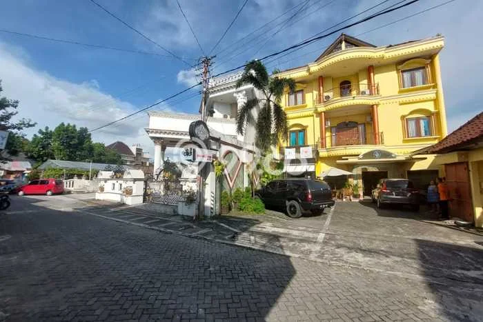 Unit Kost Dijual di Depok dengan 22 Kamar Tidur & Luas Bangunan 1500m2 Unit Kost Dijual di Depok dengan 22 Kamar Tidur & Luas Bangunan 1500m2