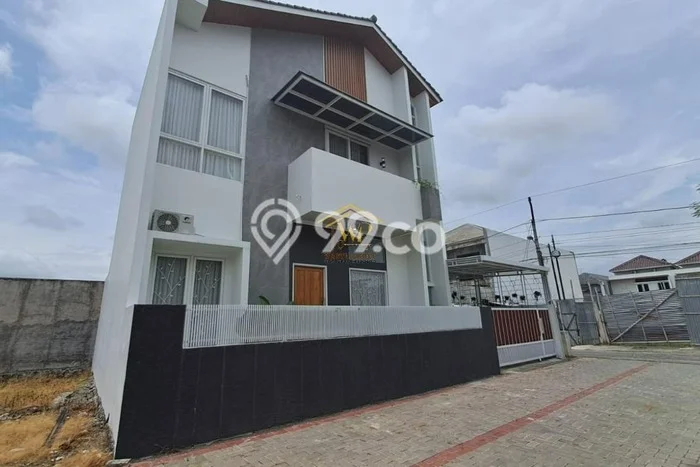 Dijual Cepat Rumah Bagus Siap Huni LB 110m2 di Tegalrejo, Yogyakarta Dijual Cepat Rumah Bagus Siap Huni LB 110m2 di Tegalrejo, Yogyakarta