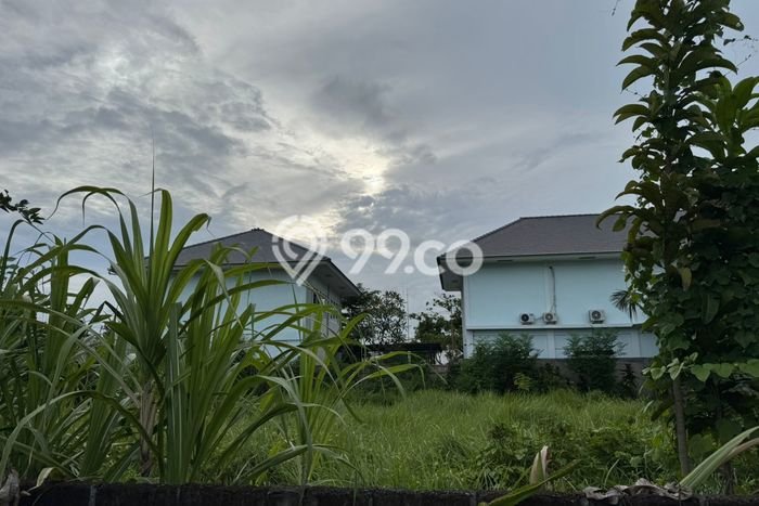 Tanah Disewakan Lokasi Denpasar Seluas 800m2 Strategis dan Aman Tanah Disewakan Lokasi Denpasar Seluas 800m2 Strategis dan Aman
