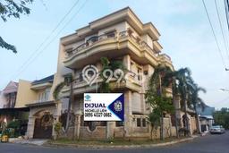 Siap Huni Rumah Mewah 7 Kamar di Sukolilo Dekat ke Mana Pun Siap Huni Rumah Mewah 7 Kamar di Sukolilo Dekat ke Mana Pun