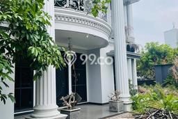 Ready to Use! Premium House LT 1200m2 Desain Elegan di Dharma Husada Ready to Use! Premium House LT 1200m2 Desain Elegan di Dharma Husada